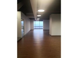 63 SqM Office for rent in Fundacion Cardioinfantil-Instituto de Cardiologia, Bogota, La Calera