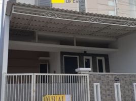 4 Kamar Rumah for sale in Gayungan, Surabaya, Gayungan