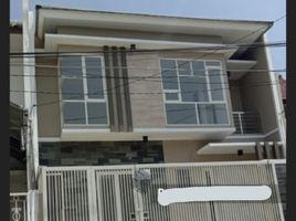 5 Bedroom House for sale in Siloam Hospitals Surabaya, Gubeng, Gubeng