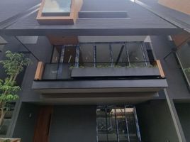 6 Bedroom House for sale in Medistra Hospital, Mampang Prapatan, Mampang Prapatan