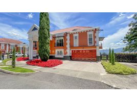 5 Bedroom Villa for sale in Bare Foot Park (Parque de los Pies Descalzos), Medellin, Medellin