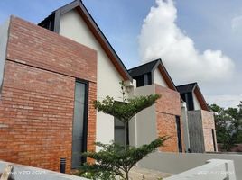 2 Bedroom Villa for sale in Jin De Yuan Temple, Tambora, Tamansari