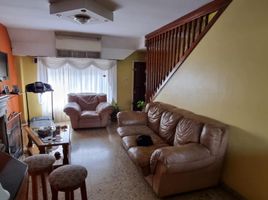 3 Bedroom House for sale in Lanus, Buenos Aires, Lanus