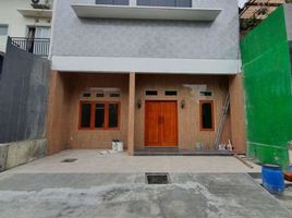 4 Bedroom House for sale in Tembalang, Semarang, Tembalang