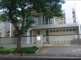 4 Habitación Villa en venta en Wiyung, East Jawa, Wiyung