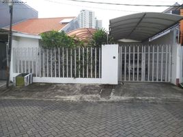 3 Habitación Villa en venta en Dukuhpakis, East Jawa, Dukuhpakis