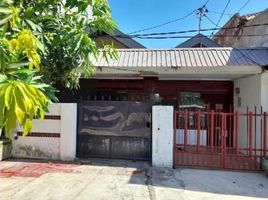 5 Bedroom House for sale in Siloam Hospitals Surabaya, Gubeng, Gubeng