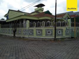 4 Habitación Villa en venta en Wiyung, East Jawa, Wiyung