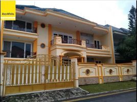  Rumah for sale in Lakarsantri, Surabaya, Lakarsantri