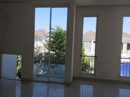 3 Kamar Vila for rent in Indonesia, Mulyorejo, Surabaya, East Jawa, Indonesia