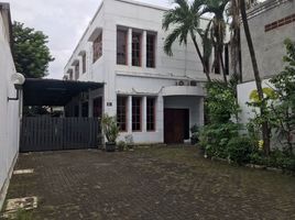 8 Kamar Vila for sale in Kebayoran Lama, Jakarta Selatan, Kebayoran Lama