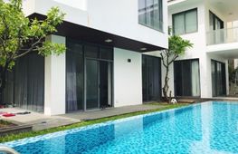 Сдаётся дом, 7 спален, 420 м², Ngũ Hành Sơn