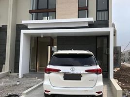2 Schlafzimmer Villa zu verkaufen in Lakarsantri, East Jawa, Lakarsantri