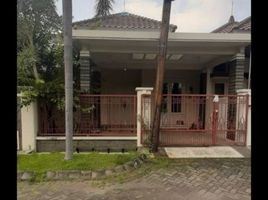 4 Kamar Rumah for sale in Gayungan, Surabaya, Gayungan