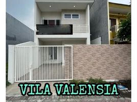 3 Habitación Casa en venta en Lakarsantri, East Jawa, Lakarsantri