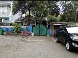 4 Bedroom House for sale in Dukuhpakis, Surabaya, Dukuhpakis