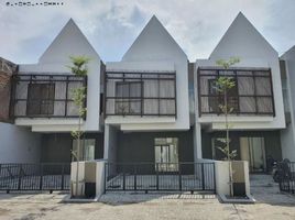 3 Schlafzimmer Villa zu verkaufen in Gubeng, East Jawa, Gubeng