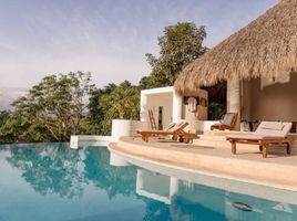 7 Bedroom House for sale in Jose Azueta, Guerrero, Jose Azueta