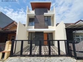 3 Habitación Villa en venta en Rungkut, East Jawa, Rungkut