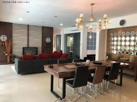 5 Bedroom House for sale in Dukuhpakis, Surabaya, Dukuhpakis