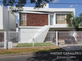 2 Bedroom Villa for sale in Capital, Cordoba, Capital