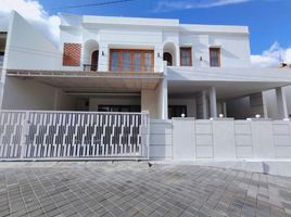 5 Bedroom Villa for sale in Mlati, Sleman, Mlati