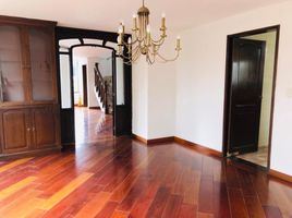 4 Bedroom Apartment for rent in Templo Bogotá Colombia, Bogota, Bogota