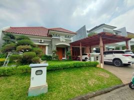 6 Bedroom House for sale in Banyumanik, Semarang, Banyumanik