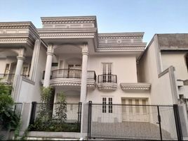 5 Bedroom House for sale in Lakarsantri, East Jawa, Lakarsantri