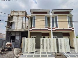 4 Habitación Casa en venta en Tenggilis Mejoyo, East Jawa, Tenggilis Mejoyo