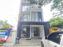 3 Kamar Rumah for sale in Jakarta Barat, Jakarta, Kembangan, Jakarta Barat