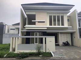 5 Bedroom House for sale in Wiyung, Surabaya, Wiyung