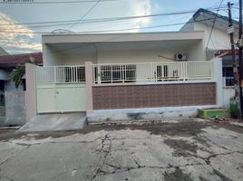 4 Bedroom House for sale in Kenjeran, Surabaya, Kenjeran