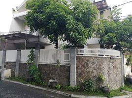 4 Bedroom House for sale in Dukuhpakis, Surabaya, Dukuhpakis