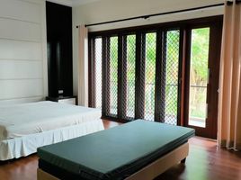 5 Bedroom House for sale in Dukuhpakis, Surabaya, Dukuhpakis