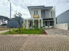 5 Bedroom House for sale in Lakarsantri, East Jawa, Lakarsantri