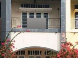  Villa zu verkaufen in Lakarsantri, East Jawa, Lakarsantri