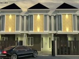 Maison 4 chambre à vendre à Tenggilis Mejoyo, East Jawa, Tenggilis Mejoyo