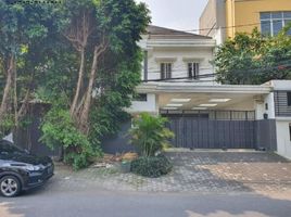 Maison 4 chambre à vendre à Tenggilis Mejoyo, East Jawa, Tenggilis Mejoyo