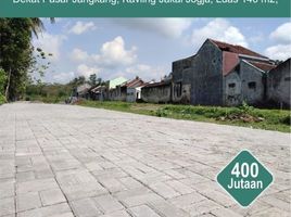  Tanah for sale in Yogyakarta, Seyegan, Sleman, Yogyakarta