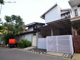 4 Kamar Rumah for sale in Taman, Sidoarjo, Taman