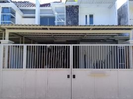 4 Habitación Villa en venta en Rungkut, East Jawa, Rungkut