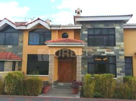 4 Bedroom House for sale in Riobamba, Chimborazo, Riobamba, Riobamba