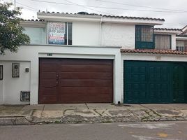 4 Bedroom House for sale in Bogota, Cundinamarca, Bogota