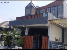4 Habitación Villa en venta en Rungkut, East Jawa, Rungkut