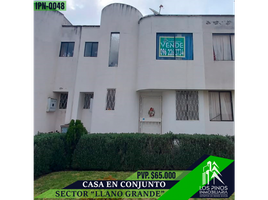 2 Bedroom House for sale in Quito, Pichincha, Calderon Carapungo, Quito