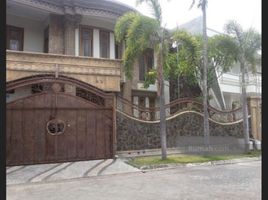 6 Bedroom Villa for sale in Siloam Hospitals Surabaya, Gubeng, Gubeng