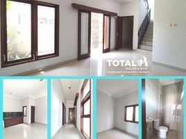 3 Bedroom Villa for sale in Level 21 Mall, Denpasar Timur, Denpasar Barat