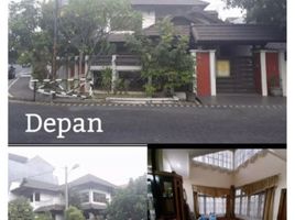 5 Bedroom House for sale in Dukuhpakis, Surabaya, Dukuhpakis