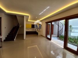 5 Bedroom Villa for sale in 23 Paskal Shopping Center, Andir, Sumurbandung